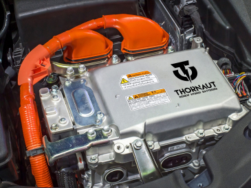 Thornaut_battery_logo_mock-up